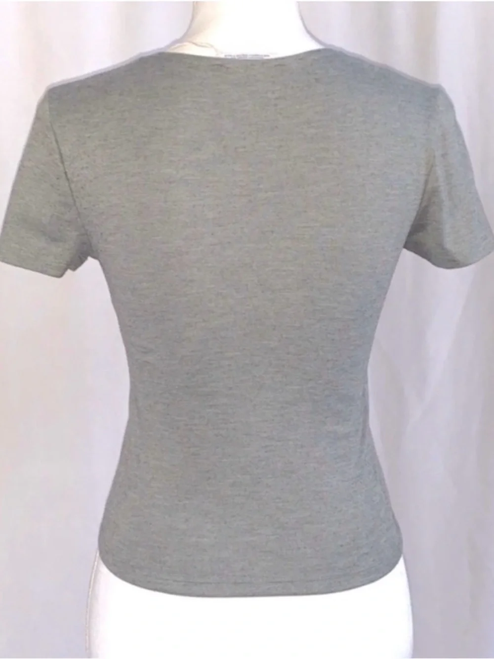 Zara Gray V-Neck Crop Tee | Fitted Minimal Top | Size S